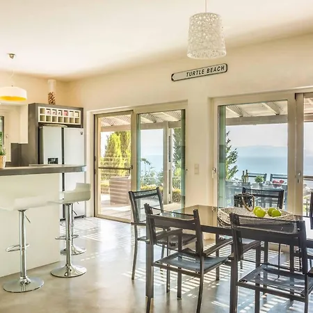 Kaminia Villa *